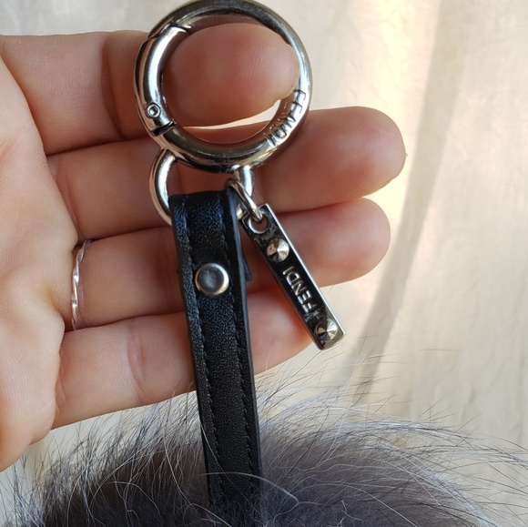 FENDI Charm Fur Bag Bug Monster Keychain - Picture 5 of 6
